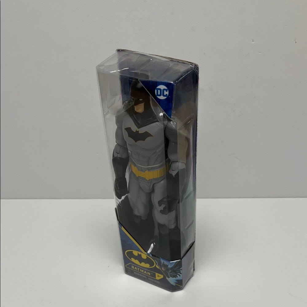 Batman Action Figure - NEW! - Picture 8 of 11